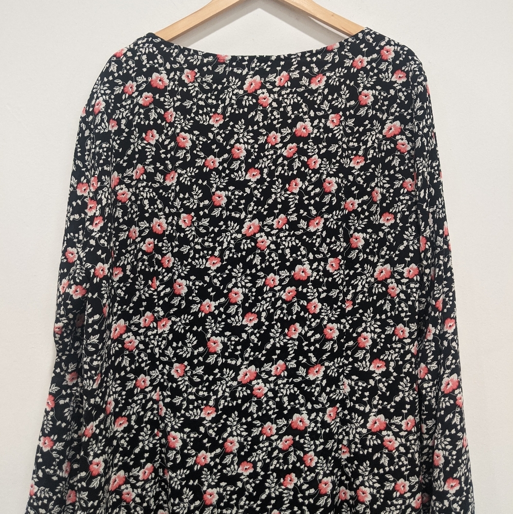 PrettyLittleThing Plus Black Floral Print Cupped Split Detail Midi Dress - Picture 9 of 14